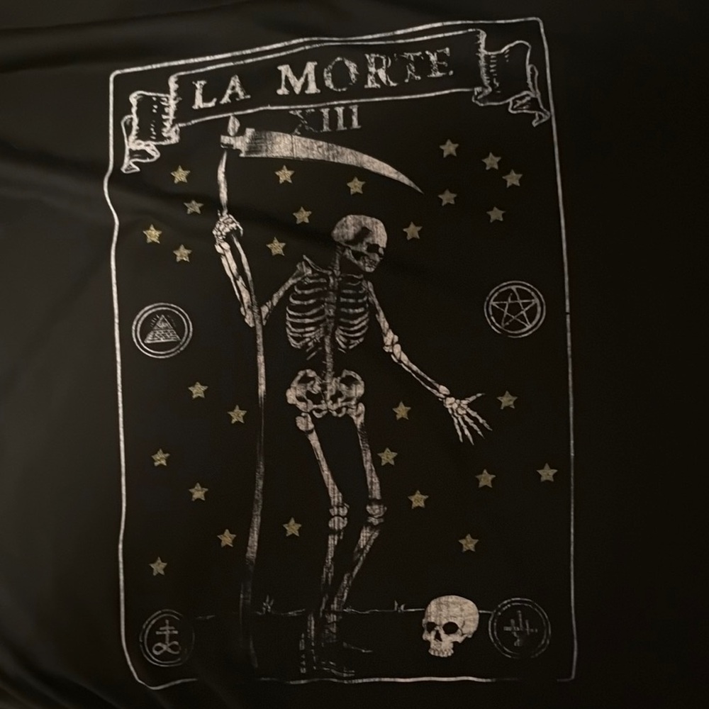Torrid sz 2 Black La Morte Skeleton Graphic Tee - Picture 4 of 5